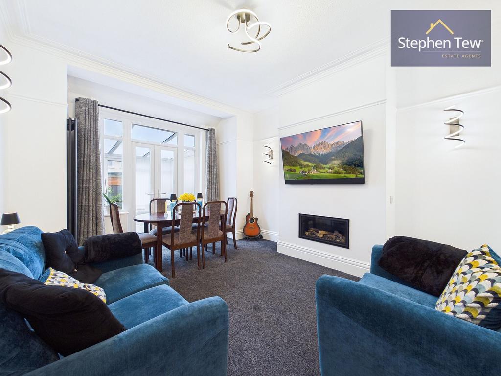 Living/Dining Room
