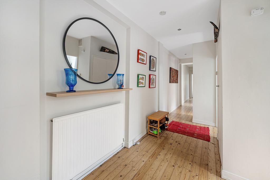 Flat 42 Thurleigh Co