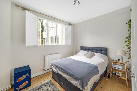 2 bedroom flat to rent, Nightingale Lane, London, SW12