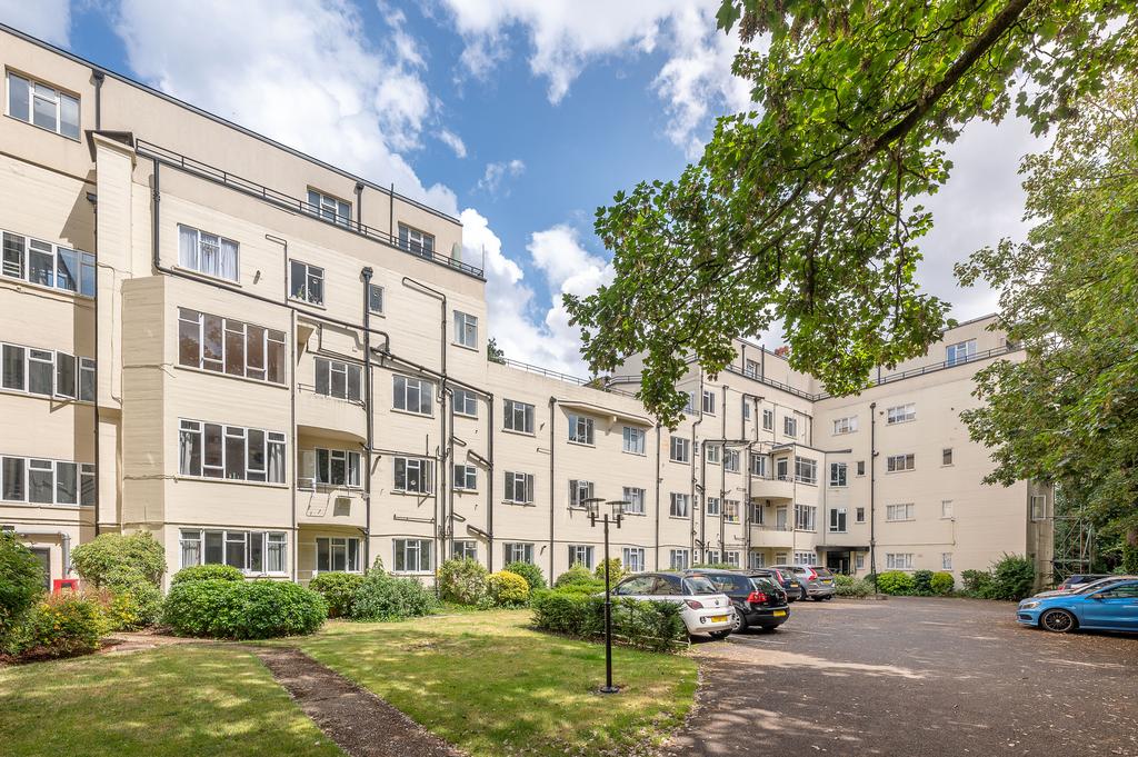 Flat 42 Thurleigh Co