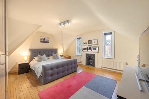 3 bedroom flat for sale, Shortlands Road, Bromley, BR2