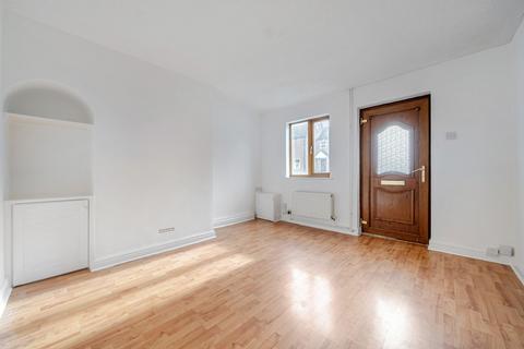 2 bedroom cottage for sale, Ampthill Road, Shefford, SG17