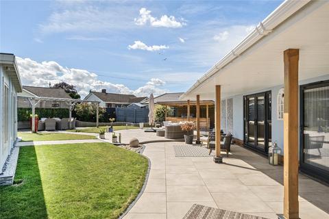 3 bedroom bungalow for sale, Albany Close, Barton on Sea, New Milton, Hampshire, BH25