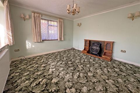 undefined, Elstead
