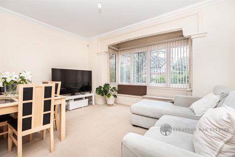 2 bedroom flat to rent, Portchester Road, Bournemouth BH8
