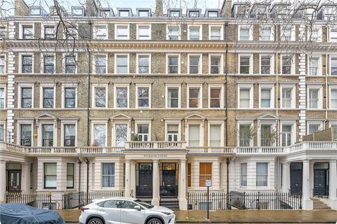 Ashburn Gardens, London, SW7