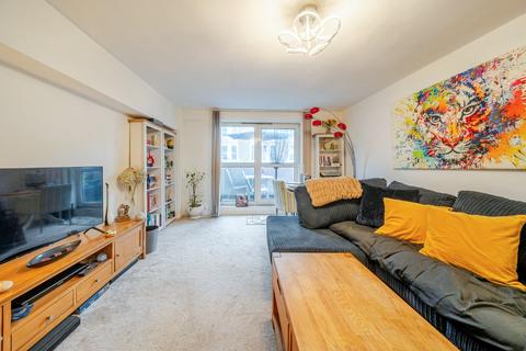 1 bedroom flat for sale, Shepherds Bush Road, Brook Green, London, W6