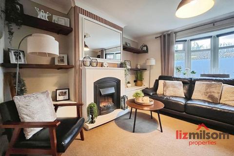 3 bedroom end of terrace house for sale, Wellwood Road, Swadlincote DE11