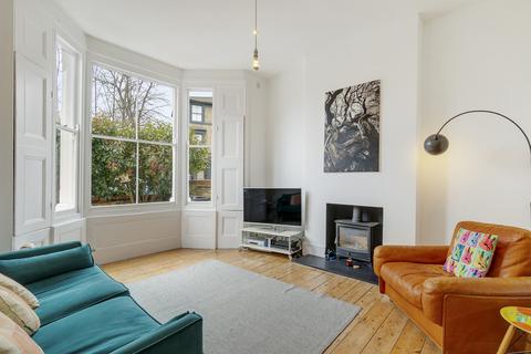 undefined, Lauriston Road, London, E9