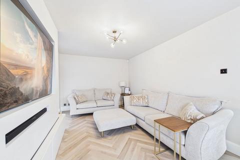 undefined, Leamington Close, Warrington WA5 3PY