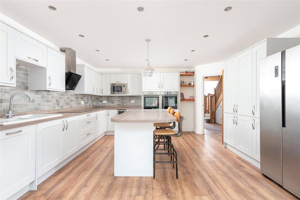 Kitchen/Breakfast Rm