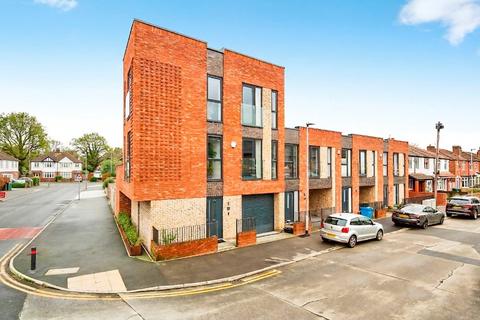 4 bedroom end of terrace house for sale, Ladysmith Road, Didsbury Village, Manchester, M20