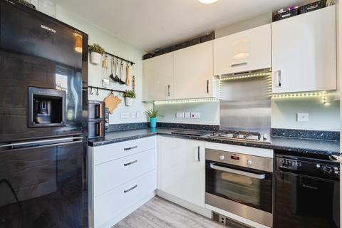 3 bedroom end of terrace house for sale, Africa Drive, Lancaster, LA1