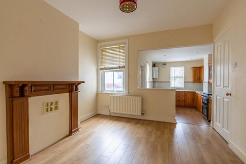 3 bedroom house to rent, Pageant Road, Herts AL1
