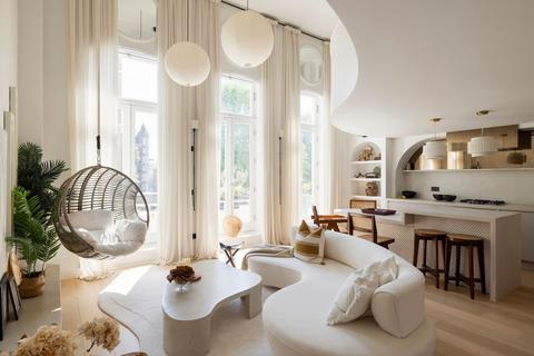 1 bedroom apartment for sale, Earl's Court Square, London SW5