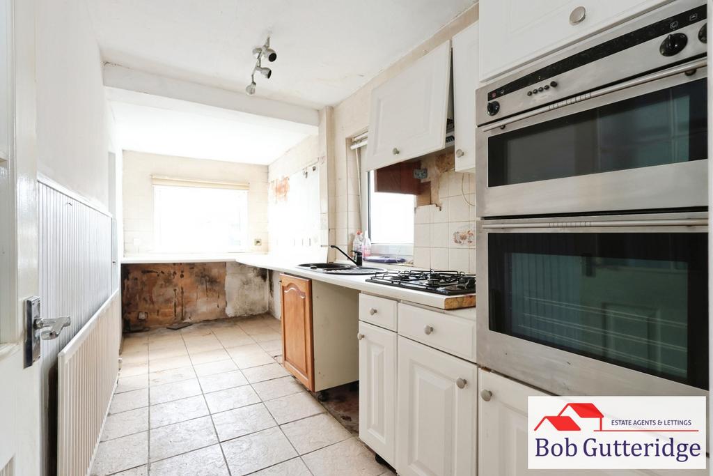 Fitted kitchen