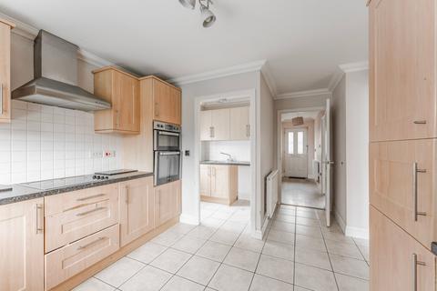 4 bedroom detached house to rent, Mckee Drive, Tacolneston, NR16