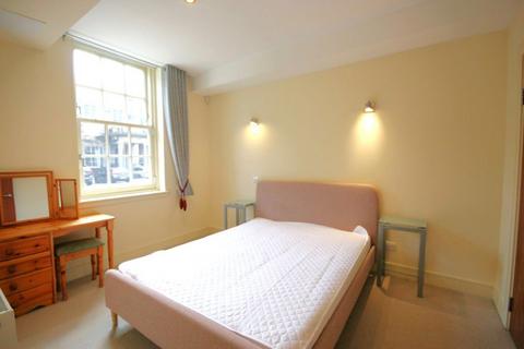 2 bedroom flat to rent, Brunswick Street, Hillside, Edinburgh