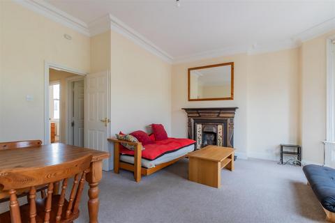 2 bedroom apartment for sale, Ninian Rd, Cardiff CF23