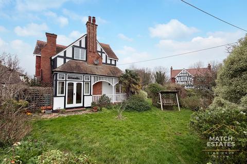 3 bedroom detached house for sale, The Oval, Romney Marsh TN29