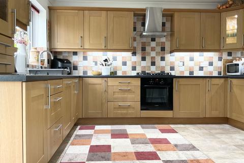 3 bedroom detached house for sale, Poplar Crescent, Stourbridge DY8