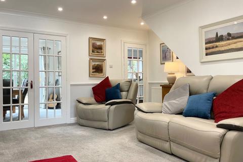 3 bedroom detached house for sale, Poplar Crescent, Stourbridge DY8