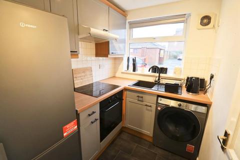 2 bedroom flat for sale, Highfield Court, Rossendale Road, Earl Shilton, Leicestershire, LE9 7NS