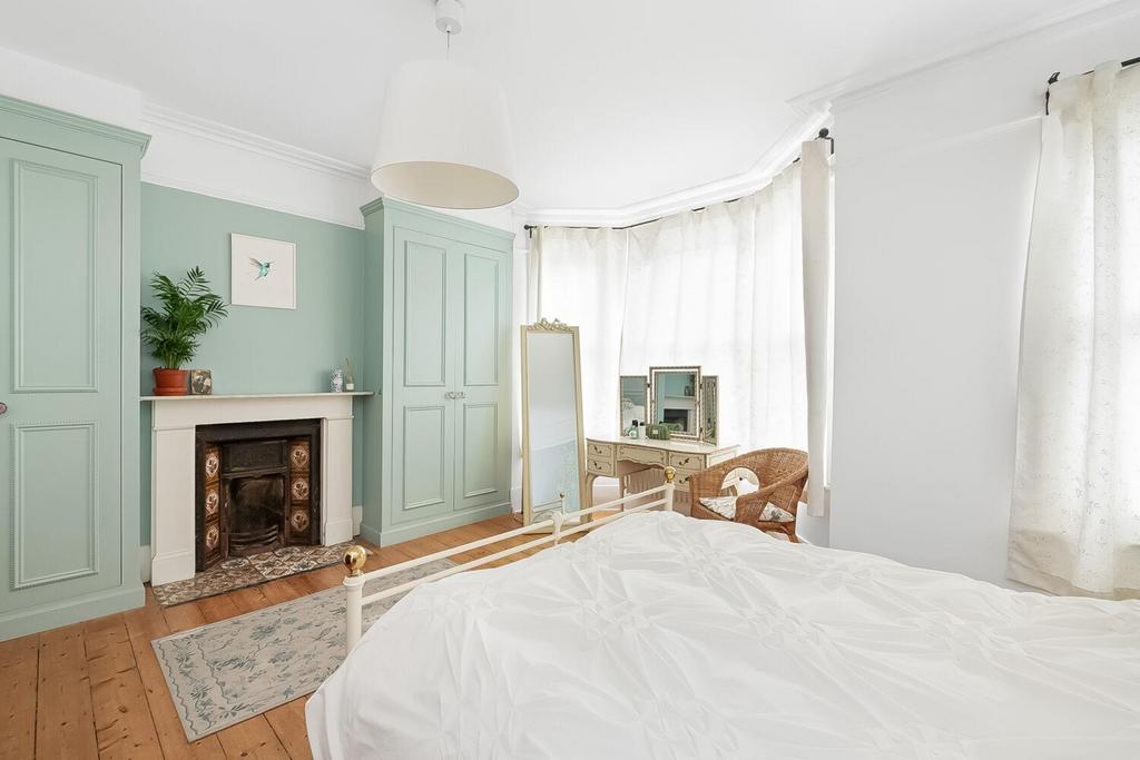 Bedroom.jpg