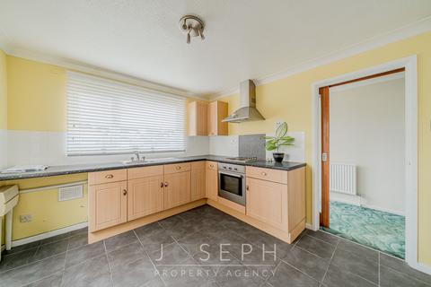 3 bedroom semi-detached house for sale, Starfield Close, Ipswich, IP4