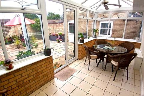 4 bedroom semi-detached bungalow for sale, Wingfield, Peterborough PE2