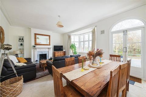 3 bedroom apartment to rent, Clapham Common West Side, SW4
