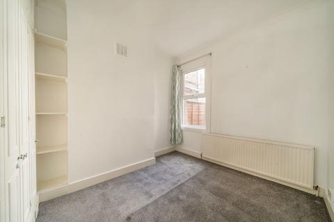 1 bedroom flat to rent, Fernthorpe Road, London SW16
