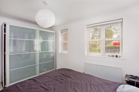 undefined, Woodfield Road, Thames Ditton KT7