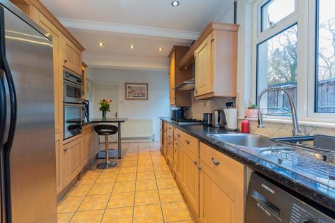 undefined, Clare Road, Maidenhead SL6