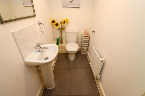 4 bedroom townhouse for sale, Everest Walk, Fleet GU52