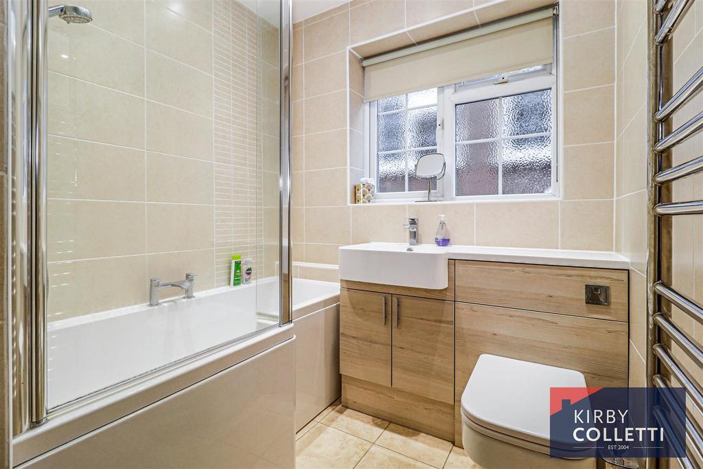 Family bathroom