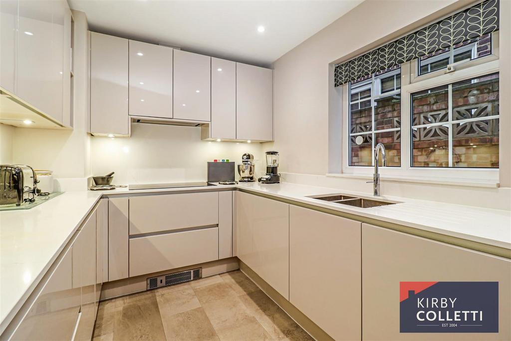 Re fitted kitchen