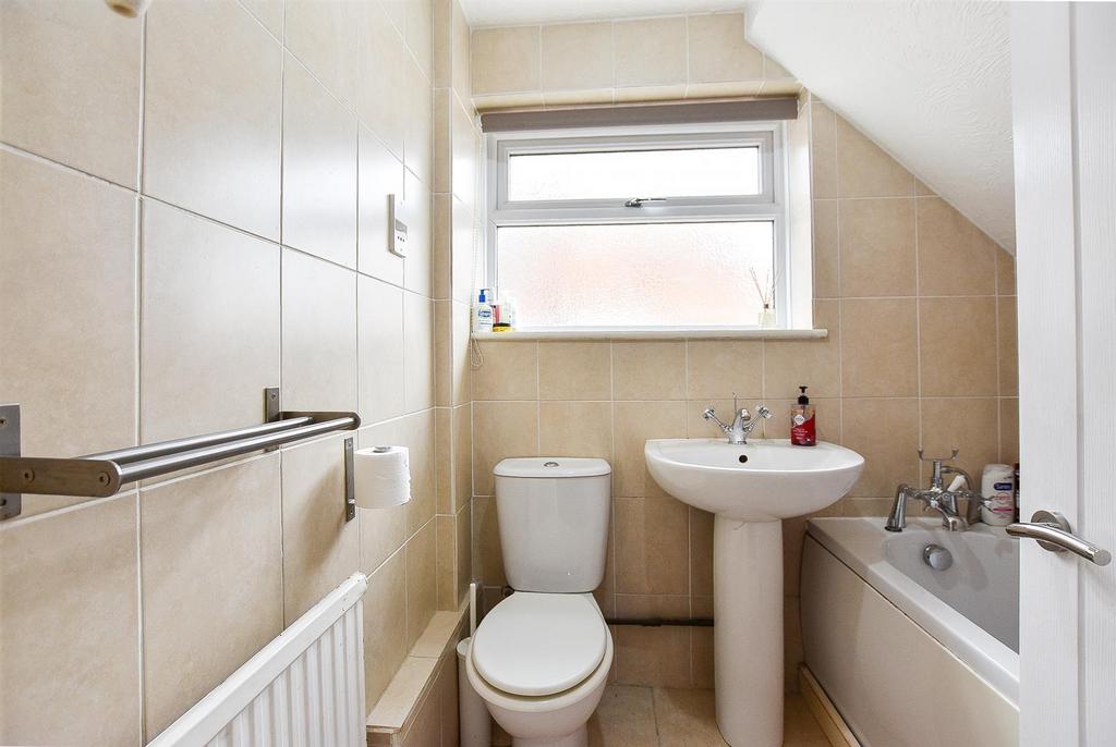 Bathroom.jpg