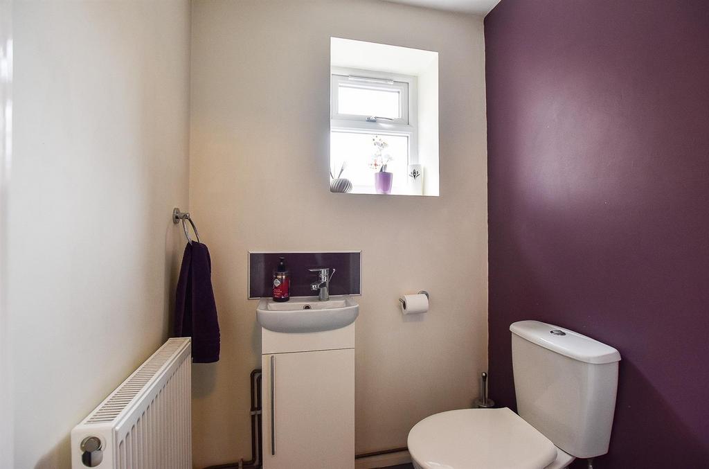 Downstairs Cloakroom.jpg