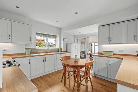 3 bedroom semi-detached house for sale, Baring Road, Beaconsfield HP9