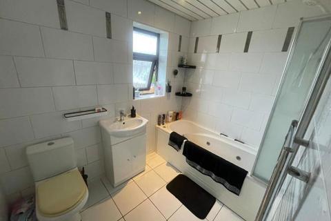 undefined, Utting Avenue East, West Derby, Liverpool, Merseyside, L11 1DN