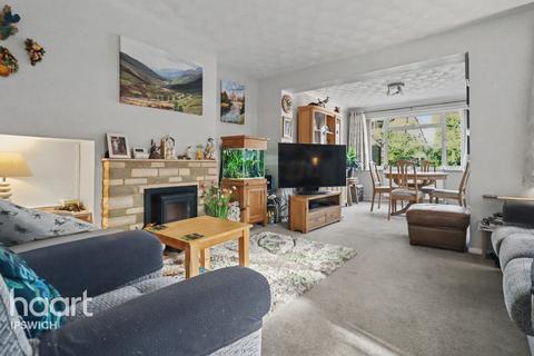 3 bedroom chalet for sale, Temple Road, Ipswich