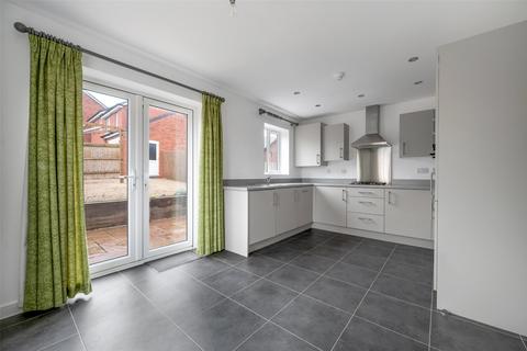 3 bedroom detached house for sale, Gamble Drive, Melton Mowbray, Leicestershire