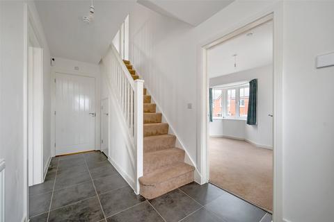 3 bedroom detached house for sale, Gamble Drive, Melton Mowbray, Leicestershire