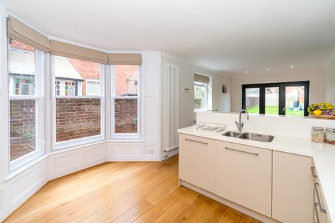 4 bedroom semi-detached house for sale, Portswood, Southampton