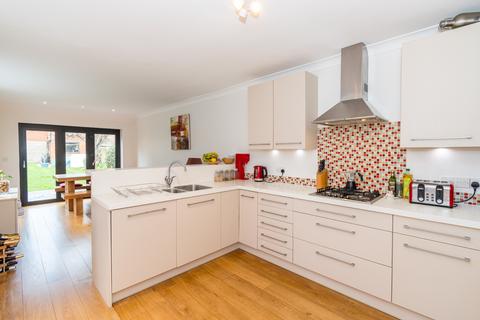 4 bedroom semi-detached house for sale, Portswood, Southampton