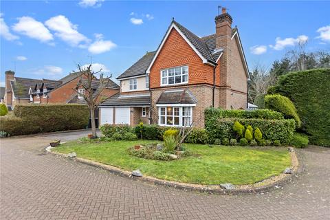 4 bedroom detached house to rent, Home Close, Virginia Water, Surrey, GU25