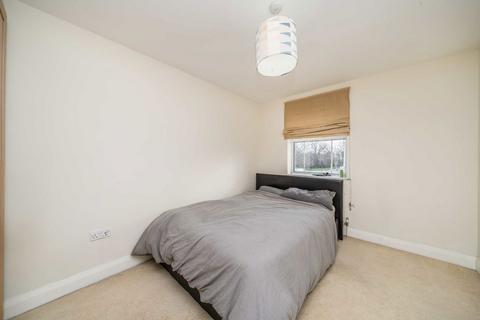 undefined, Villiers Road, Kingston Upon Thames KT1