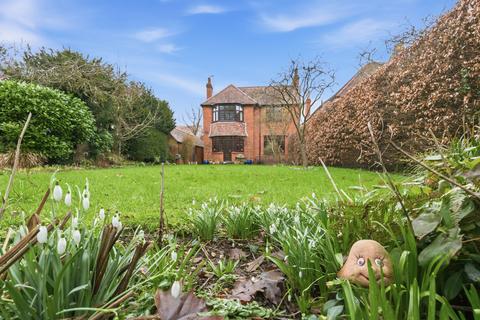 4 bedroom detached house for sale, Bilton Road, Rugby, Warwickshire CV22 7AN