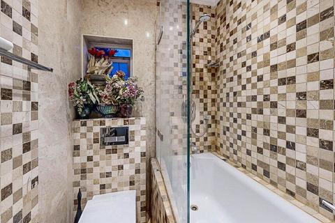 4 bedroom semi-detached house for sale, Brockley Close, Stanmore, Middlesex, HA7 4QL